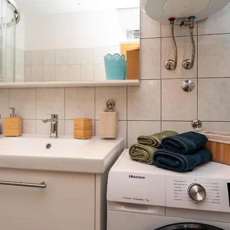 Donata * Ζαντάρ