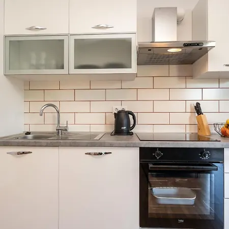 Donata * Ζαντάρ